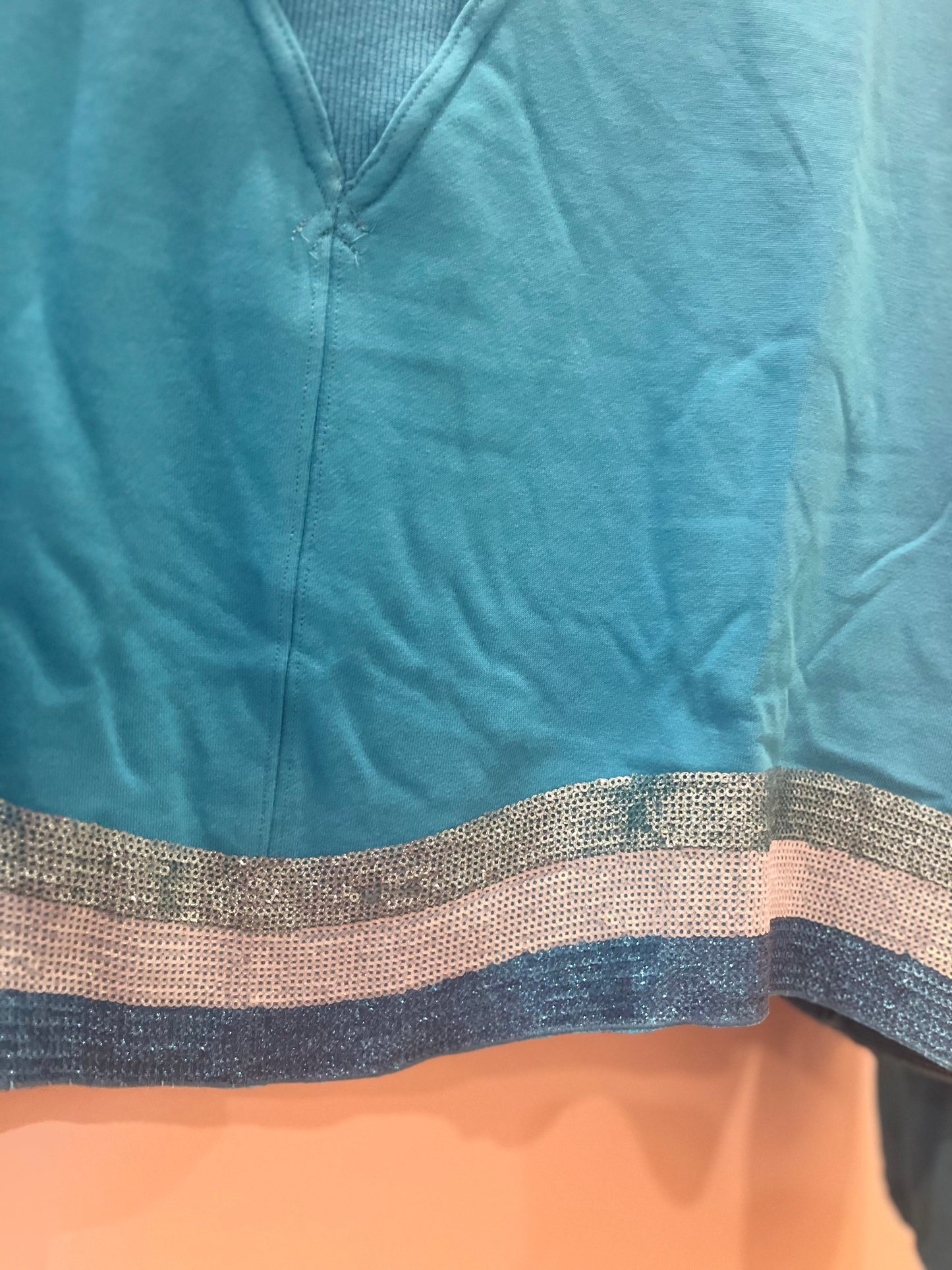 Wave Cropped Sweatshirt